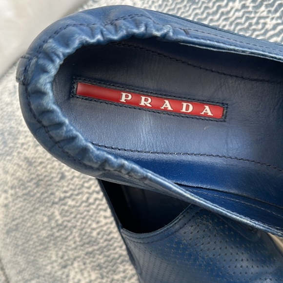 Prada leather slip on loafer - Picture 3 of 7